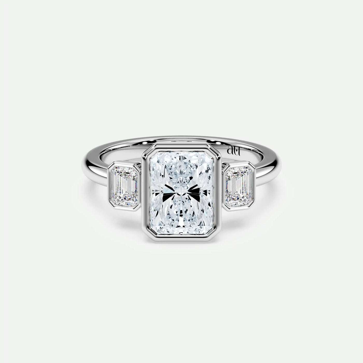 Radiant - Silver (White Gold)
