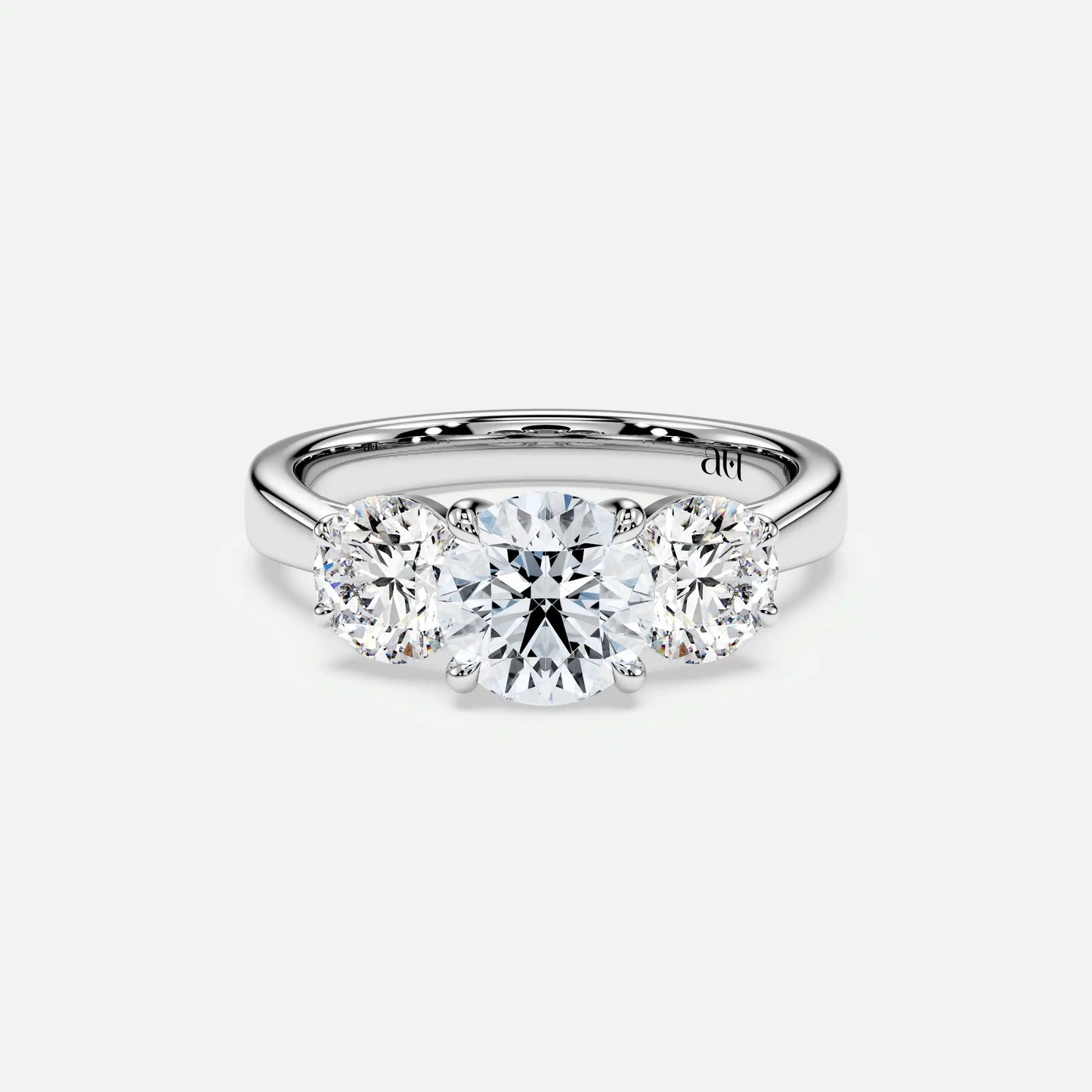 FRANCINI – 3-Stone with Classic Setting on a Plain Band