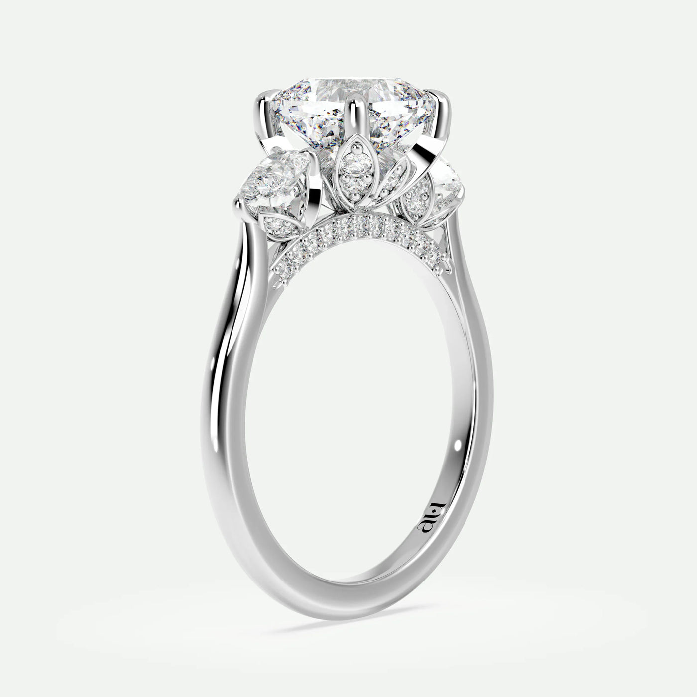 Cushion - Silver (White Gold)