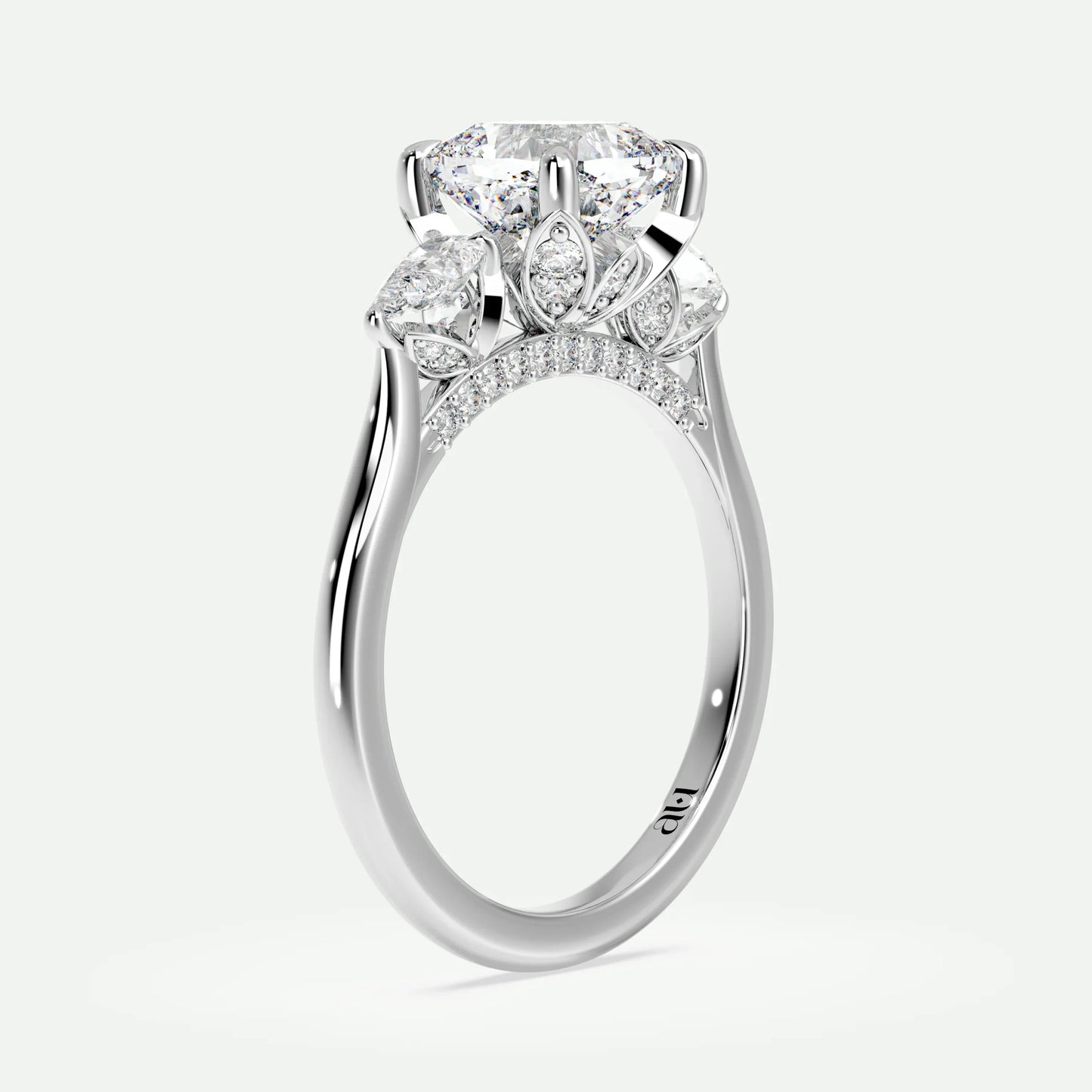 Cushion - Silver (White Gold)
