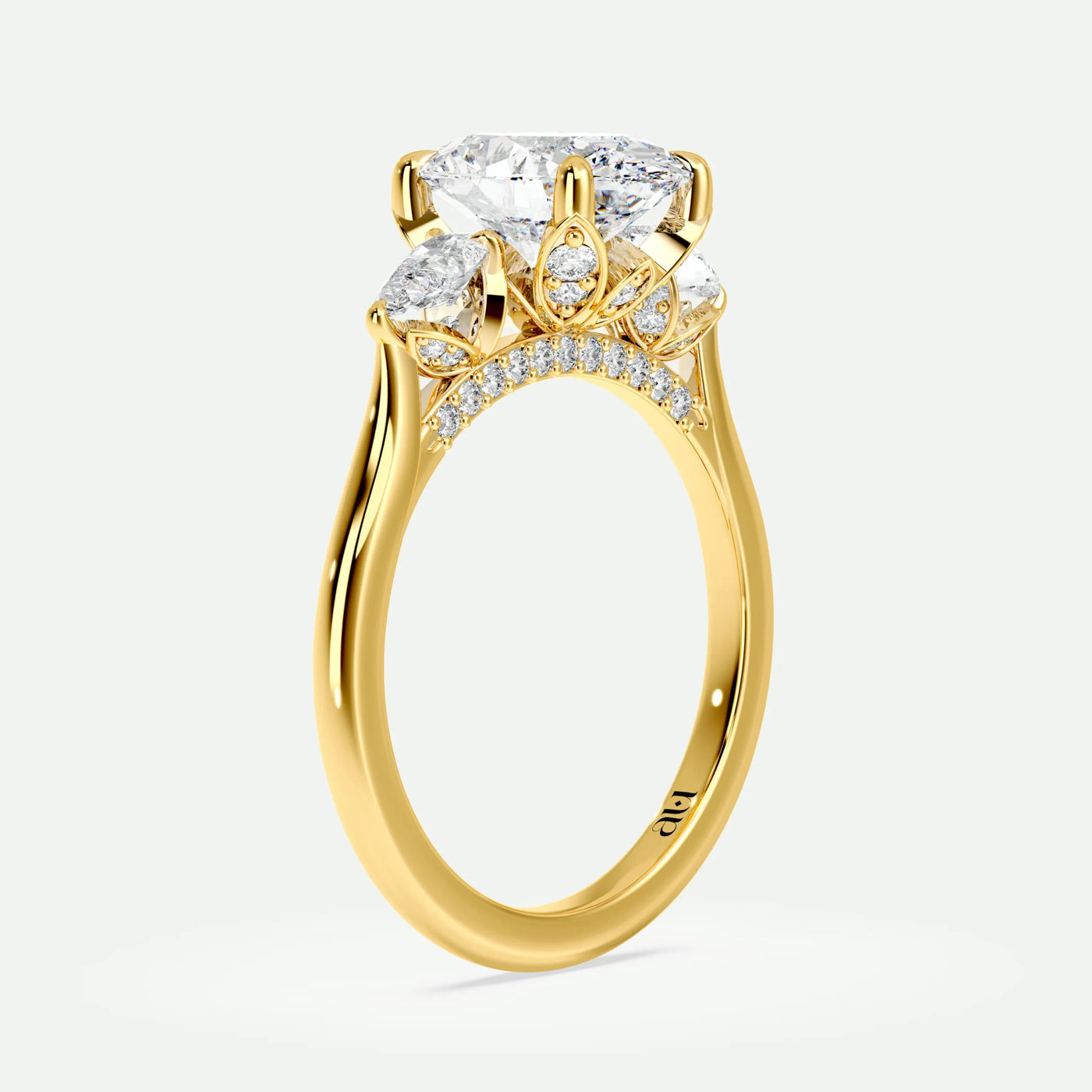 Oval - Silver (Yellow Gold)