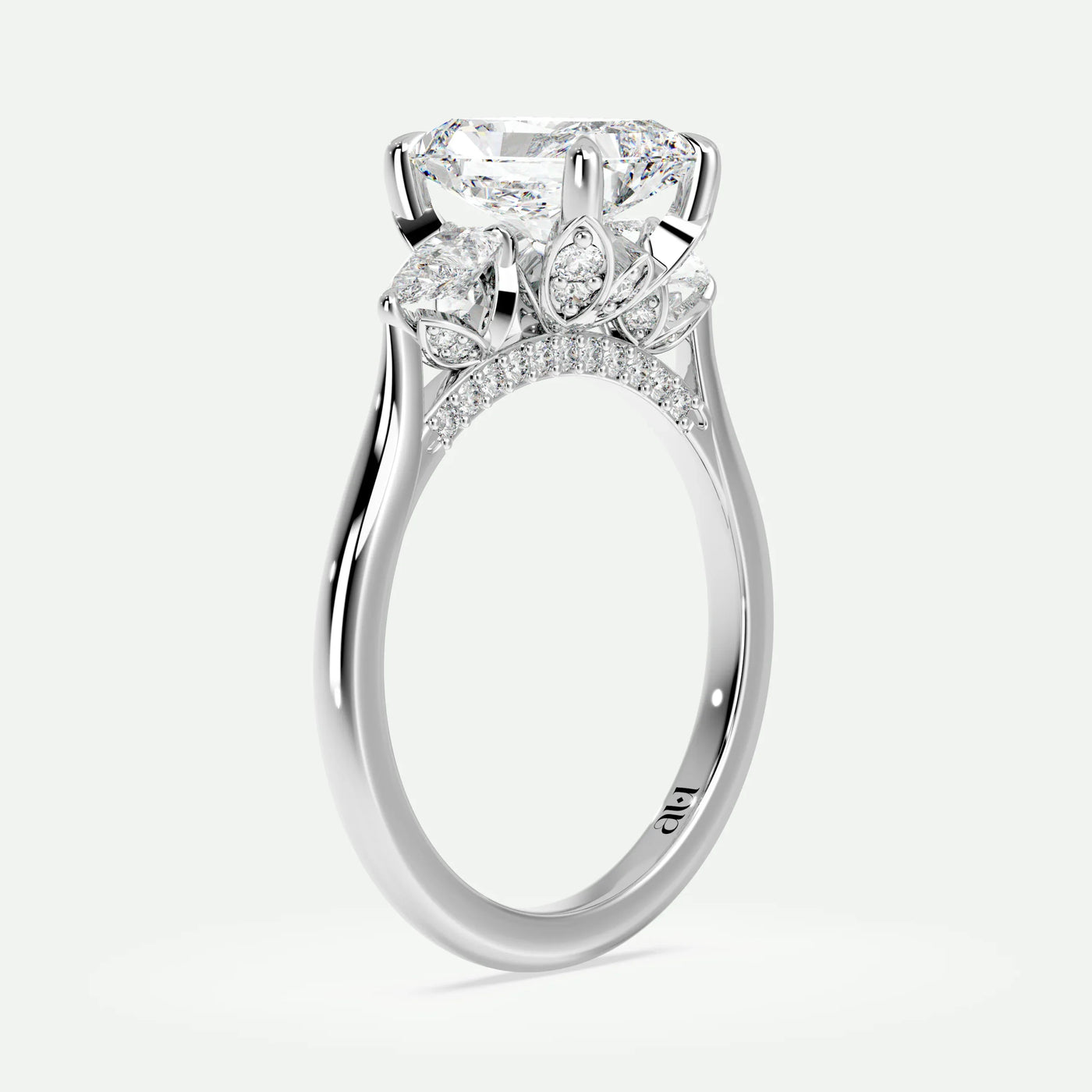 Radiant - Silver (White Gold)