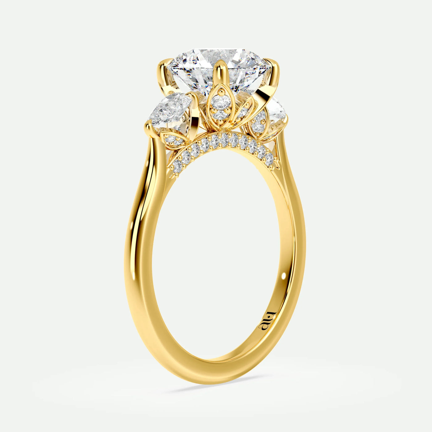 Round - Silver (Yellow Gold)