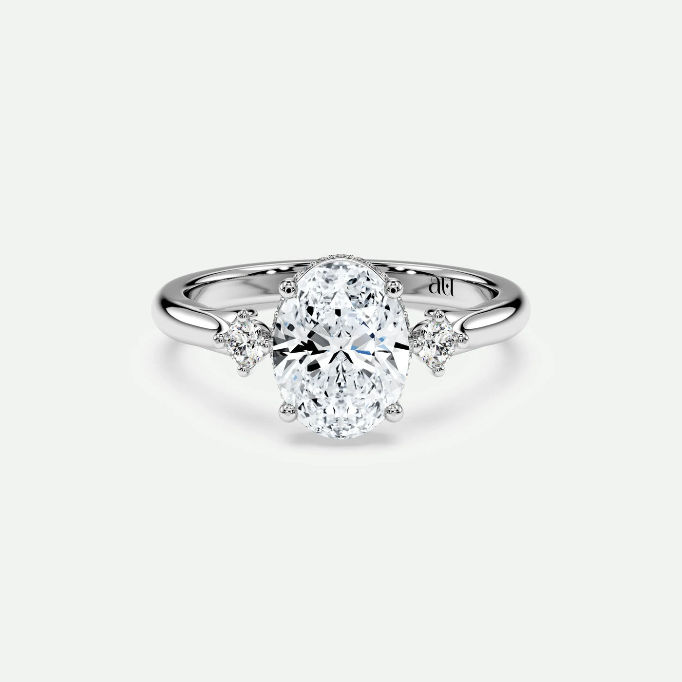 Oval - Silver (White Gold)