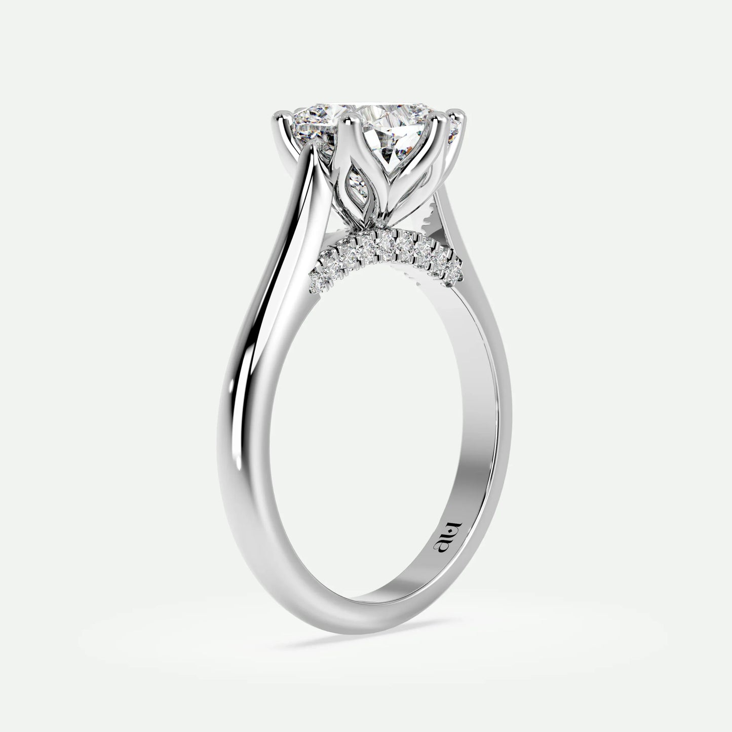 Cushion - Silver (White Gold)
