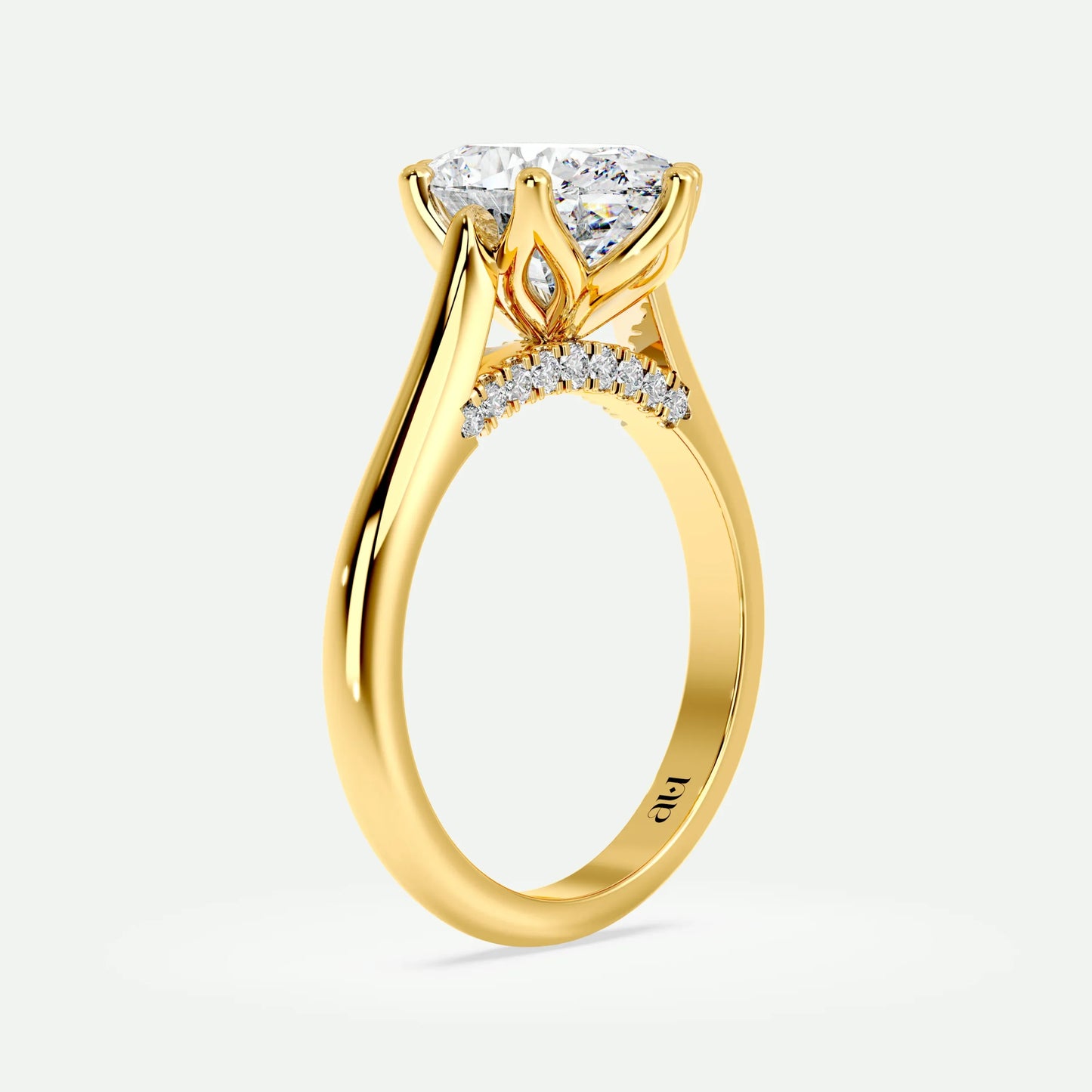 Oval - Silver (Yellow Gold)